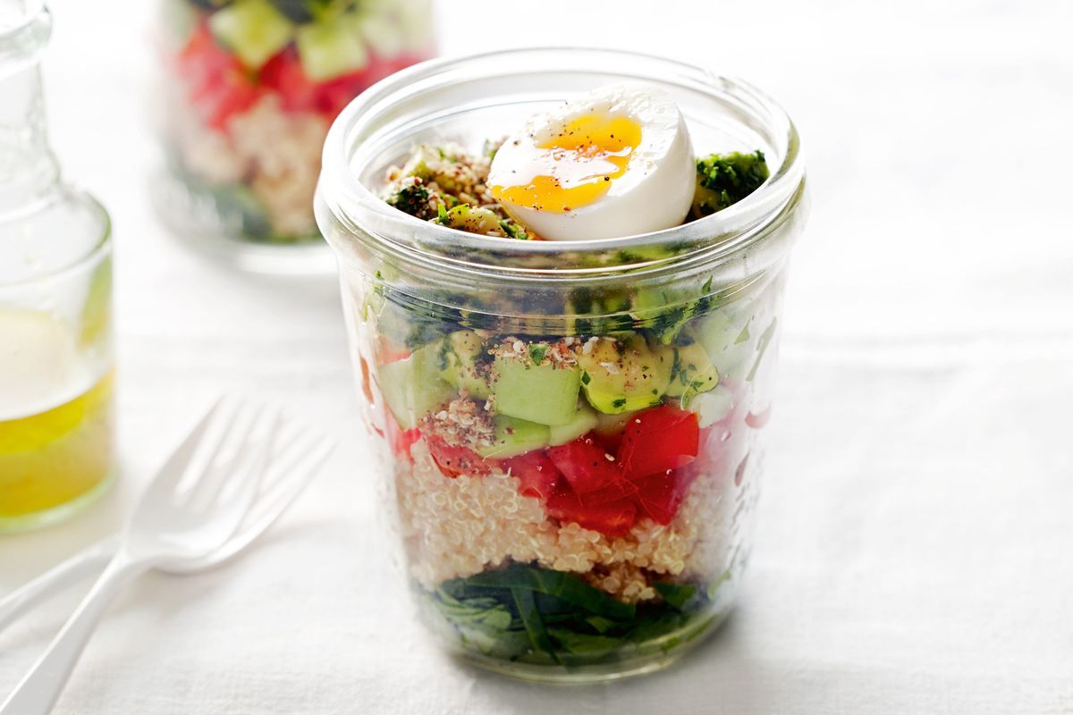 10 Easy Steps To Making An Egg And Quinoa Salad